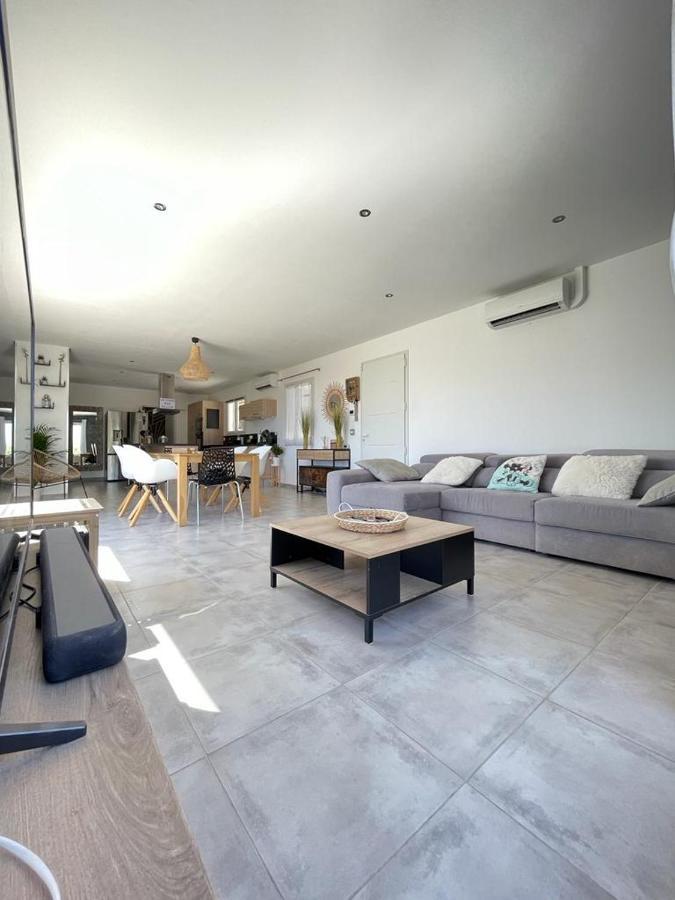 Villa Avec Piscine 库尔斯 外观 照片